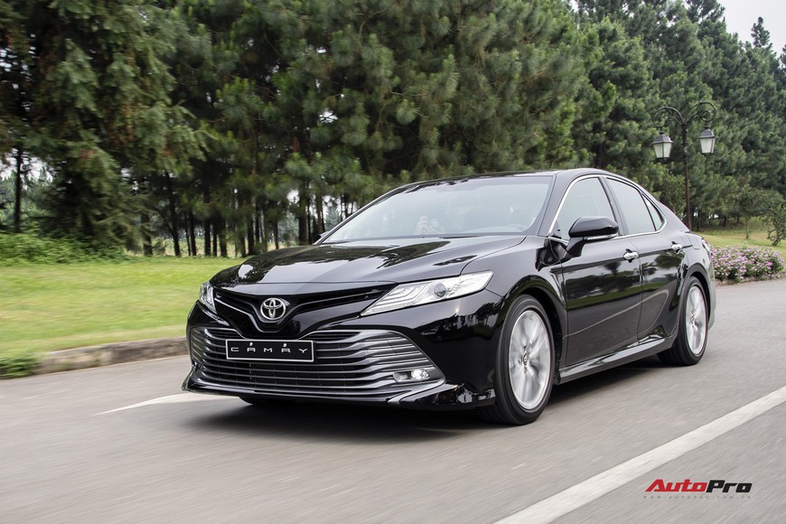 Đánh giá nhanh Toyota Camry 2019: Áp lực lớn của Mazda6 và Honda Accord - Ảnh 12. Đánh giá nhanh Toyota Camry 2019: Áp lực lớn của Mazda6 và Honda Accord - Ảnh 12.
