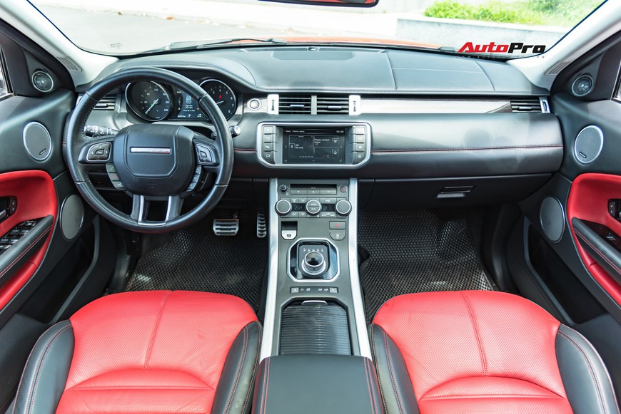 Đại gia Việt mất gần 2 tỷ đồng sau 3 năm đầu sử dụng Range Rover Evoque ‘bản full’ - Ảnh 8. Đại gia Việt mất gần 2 tỷ đồng sau 3 năm đầu sử dụng Range Rover Evoque ‘bản full’ - Ảnh 8.