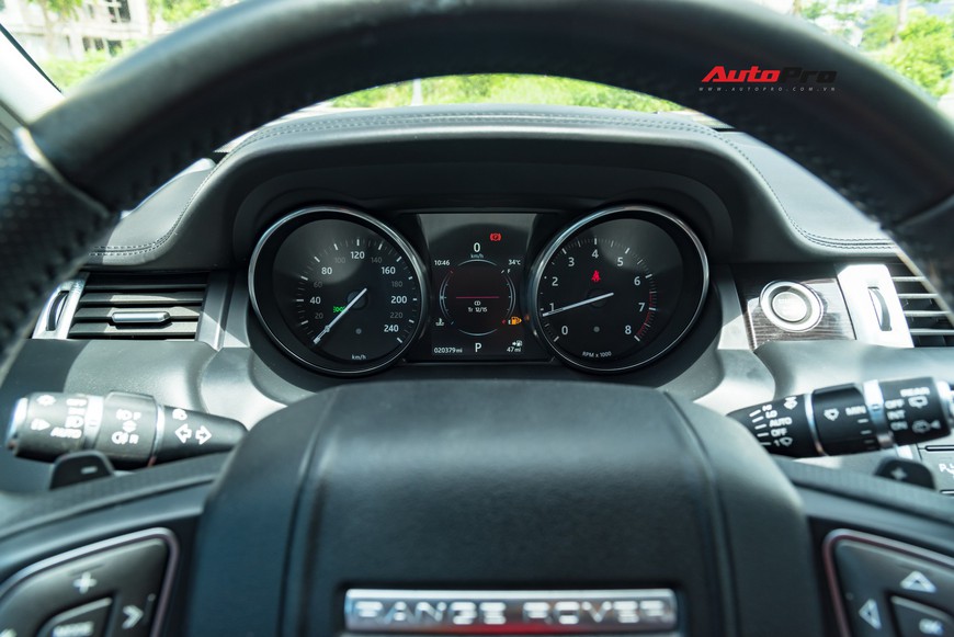 Đại gia Việt mất gần 2 tỷ đồng sau 3 năm đầu sử dụng Range Rover Evoque ‘bản full’ - Ảnh 10. Đại gia Việt mất gần 2 tỷ đồng sau 3 năm đầu sử dụng Range Rover Evoque ‘bản full’ - Ảnh 10.