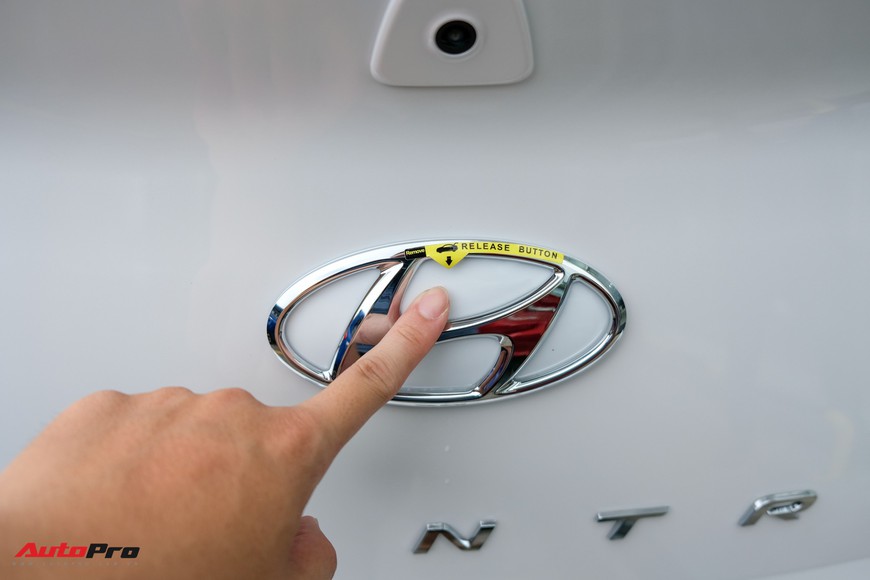 Cận cảnh Hyundai Elantra 2019 giá từ 580 triệu đồng đã về đại lý, phả hơi nóng lên Kia Cerato - Ảnh 6. Cận cảnh Hyundai Elantra 2019 giá từ 580 triệu đồng đã về đại lý, phả hơi nóng lên Kia Cerato - Ảnh 6.