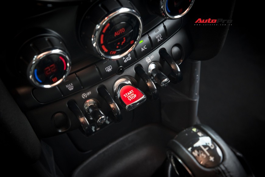 Trải nghiệm nhanh MINI Cooper 2017: Bỏ tiền tỷ mua niềm vui sau vô-lăng - Ảnh 7. Trải nghiệm nhanh MINI Cooper 2017: Bỏ tiền tỷ mua niềm vui sau vô-lăng - Ảnh 7.