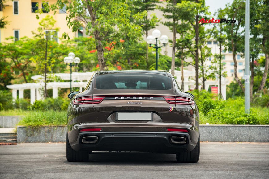 Bán Porsche Panamera sau 23.000 km, đại gia Việt vẫn dư tiền sắm SUV Cayenne - Ảnh 5. Bán Porsche Panamera sau 23.000 km, đại gia Việt vẫn dư tiền sắm SUV Cayenne - Ảnh 5.