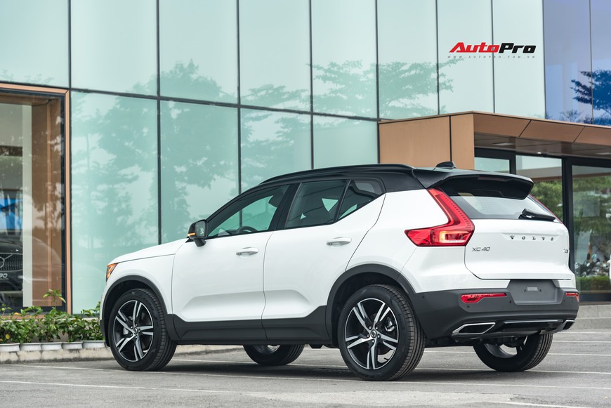Đánh giá nhanh Volvo XC40 giá 1,75 tỷ đồng: Lật mở nhiều bất ngờ sau mẫu SUV tưởng nhỏ con và chỉ dành cho đô thị - Ảnh 6. Đánh giá nhanh Volvo XC40 giá 1,75 tỷ đồng: Lật mở nhiều bất ngờ sau mẫu SUV tưởng nhỏ con và chỉ dành cho đô thị - Ảnh 6.