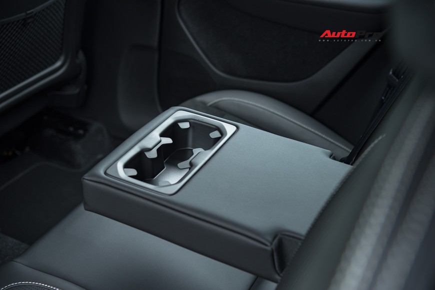 Đánh giá nhanh Volvo XC40 giá 1,75 tỷ đồng: Lật mở nhiều bất ngờ sau mẫu SUV tưởng nhỏ con và chỉ dành cho đô thị - Ảnh 20. Đánh giá nhanh Volvo XC40 giá 1,75 tỷ đồng: Lật mở nhiều bất ngờ sau mẫu SUV tưởng nhỏ con và chỉ dành cho đô thị - Ảnh 20.