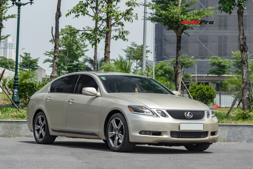 Qua thời đỉnh cao, Lexus GS 350 bán lại chỉ hơn 700 triệu đồng - Ảnh 1. Qua thời đỉnh cao, Lexus GS 350 bán lại chỉ hơn 700 triệu đồng - Ảnh 1.