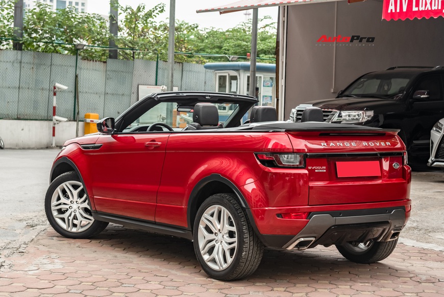 Đại gia Việt bán hàng hiếm Range Rover Evoque mui trần giá gần 4 tỷ đồng khi mới chạy 700 km - Ảnh 5. Đại gia Việt bán hàng hiếm Range Rover Evoque mui trần giá gần 4 tỷ đồng khi mới chạy 700 km - Ảnh 5.