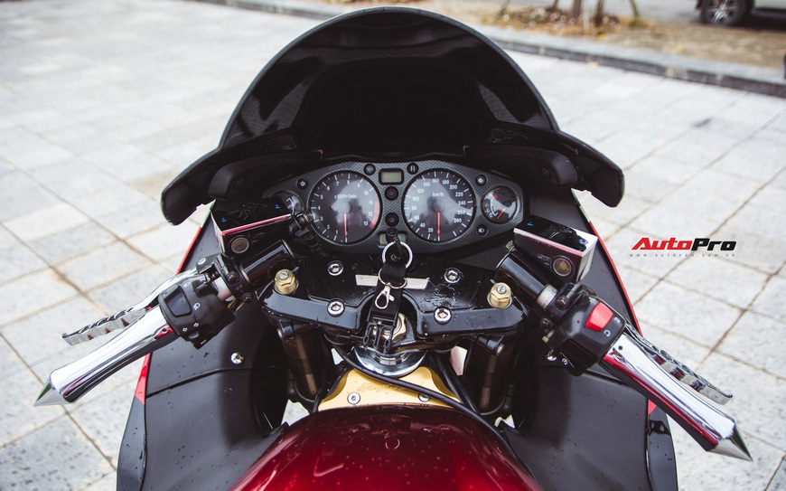 Khám phá Thần Gió Suzuki Hayabusa độ gắp kéo dài duy nhất tại Hà Nội cùng lời chia sẻ của chủ nhân sau hơn 1 năm sử dụng - Ảnh 8. Khám phá Thần Gió Suzuki Hayabusa độ gắp kéo dài duy nhất tại Hà Nội cùng lời chia sẻ của chủ nhân sau hơn 1 năm sử dụng - Ảnh 8.
