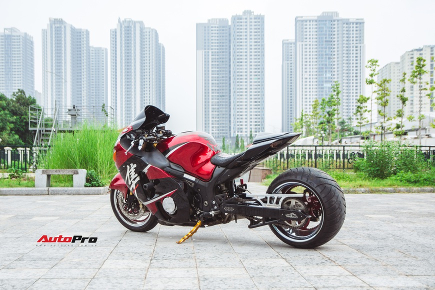 Khám phá Thần Gió Suzuki Hayabusa độ gắp kéo dài duy nhất tại Hà Nội cùng lời chia sẻ của chủ nhân sau hơn 1 năm sử dụng - Ảnh 5. Khám phá Thần Gió Suzuki Hayabusa độ gắp kéo dài duy nhất tại Hà Nội cùng lời chia sẻ của chủ nhân sau hơn 1 năm sử dụng - Ảnh 5.