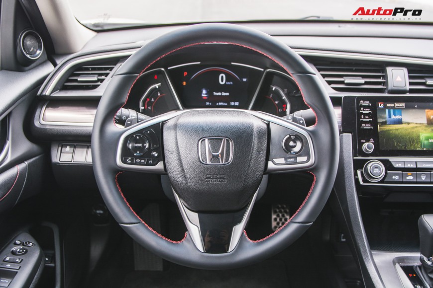 Đánh giá Honda Civic RS 2019 - Lựa chọn cần cả con tim và lý trí - Ảnh 8. Đánh giá Honda Civic RS 2019 - Lựa chọn cần cả con tim và lý trí - Ảnh 8.