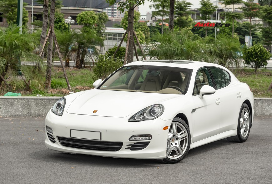 6 năm tuổi, Porsche Panamera hạ giá còn hơn 2 tỷ đồng, rẻ ngang Mercedes-Benz E-Class vừa ra mắt - Ảnh 10. 6 năm tuổi, Porsche Panamera hạ giá còn hơn 2 tỷ đồng, rẻ ngang Mercedes-Benz E-Class vừa ra mắt - Ảnh 10.
