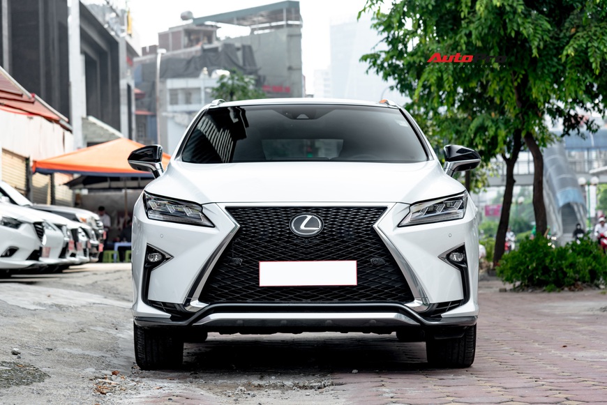 3 năm tuổi, Lexus RX350 F-Sport vẫn giữ giá hơn 3,8 tỷ đồng - Ảnh 14. 3 năm tuổi, Lexus RX350 F-Sport vẫn giữ giá hơn 3,8 tỷ đồng - Ảnh 14.