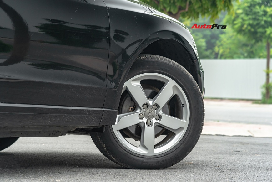 Cảm nhận nhanh Audi Q5 giá hơn 800 triệu sau 80.000 km: Chỉ có thể phàn nàn được nội thất - Ảnh 2. Cảm nhận nhanh Audi Q5 giá hơn 800 triệu sau 80.000 km: Chỉ có thể phàn nàn được nội thất - Ảnh 2.