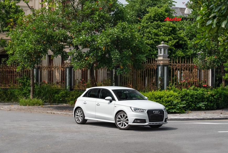 Cảm nhận nhanh Audi A1 S-line 2016: Có gì sau mức giá ngang ngửa Toyota Altis? - Ảnh 11. Cảm nhận nhanh Audi A1 S-line 2016: Có gì sau mức giá ngang ngửa Toyota Altis? - Ảnh 11.