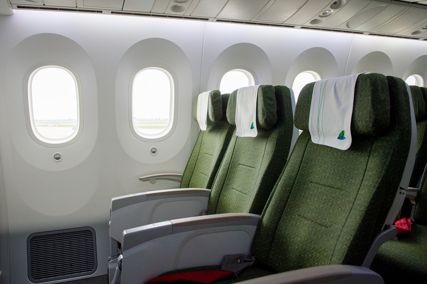 Trải nghiệm thương gia trên Boeing 787-9 Dreamliner của Bamboo Airways: Dễ hiểu vì sao mỗi tấm vé có giá cao hơn hàng triệu đồng - Ảnh 5. Trải nghiệm thương gia trên Boeing 787-9 Dreamliner của Bamboo Airways: Dễ hiểu vì sao mỗi tấm vé có giá cao hơn hàng triệu đồng - Ảnh 5.