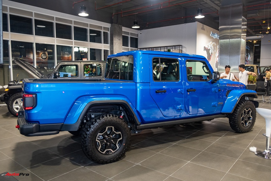 Đánh giá nhanh Jeep Gladiator Rubicon giá 3,498 tỷ đồng tại Việt Nam - Bán tải chất chơi cho nhà giàu - Ảnh 10. Đánh giá nhanh Jeep Gladiator Rubicon giá 3,498 tỷ đồng tại Việt Nam - Bán tải chất chơi cho nhà giàu - Ảnh 10.