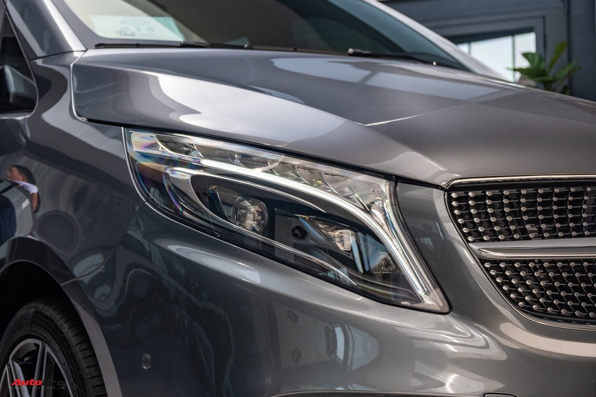 Đánh giá nhanh Mercedes-Benz V 250 AMG: Hơn 3 tỷ đổi đẳng cấp thương gia cho người Việt - Ảnh 6. Đánh giá nhanh Mercedes-Benz V 250 AMG: Hơn 3 tỷ đổi đẳng cấp thương gia cho người Việt - Ảnh 6.