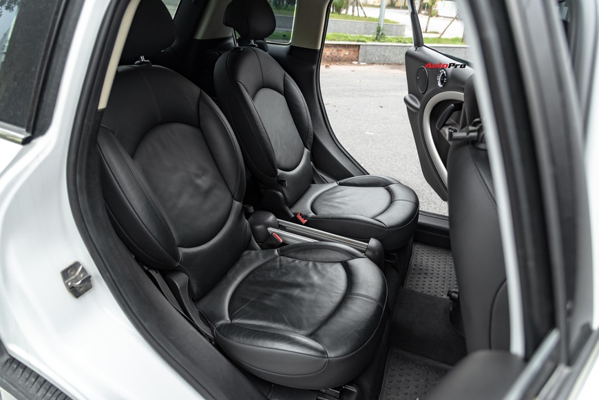 Chủ xe bán MINI Cooper bay trong một nốt nhạc với mức giá nhỉnh hơn Ford EcoSport chỉ 10 triệu đồng - Ảnh 9. Chủ xe bán MINI Cooper bay trong một nốt nhạc với mức giá nhỉnh hơn Ford EcoSport chỉ 10 triệu đồng - Ảnh 9.
