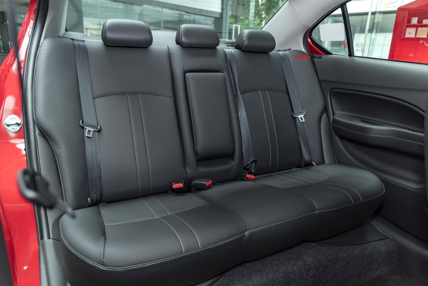Bóc tách 12 điểm mới trên Attrage 2020: Cuộc tất tay của Mitsubishi trong phân khúc B, giá hạng A - Ảnh 22. Bóc tách 12 điểm mới trên Attrage 2020: Cuộc tất tay của Mitsubishi trong phân khúc B, giá hạng A - Ảnh 22.