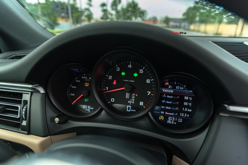 Chỉ sau 6.000 km, Porsche Macan 2020 được đại gia Việt rao bán với giá rẻ hơn 500 triệu đồng - Ảnh 6. Chỉ sau 6.000 km, Porsche Macan 2020 được đại gia Việt rao bán với giá rẻ hơn 500 triệu đồng - Ảnh 6.