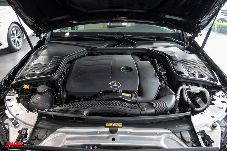 Đánh giá nhanh Mercedes-Benz C 180 - Xe sang quốc dân thay thế sedan D phổ thông - Ảnh 6. Đánh giá nhanh Mercedes-Benz C 180 - Xe sang quốc dân thay thế sedan D phổ thông - Ảnh 6.