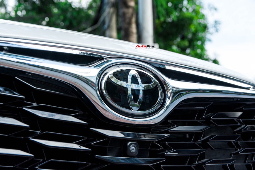 Đánh giá nhanh Toyota Highlander Limited 2020 giá hơn 4 tỷ đồng: Thoải mái, an toàn nhưng nhiều chi tiết chỉnh cơ gây tranh cãi - Ảnh 3.