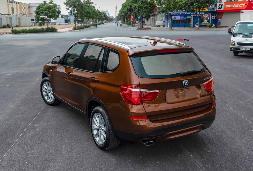 SUV bị lãng quên BMW X3 mới chạy 21.000km đã hạ giá khủng, chỉ đắt hơn Toyota Fortuner đập hộp 100 triệu - Ảnh 2. SUV bị lãng quên BMW X3 mới chạy 21.000km đã hạ giá khủng, chỉ đắt hơn Toyota Fortuner đập hộp 100 triệu - Ảnh 2.