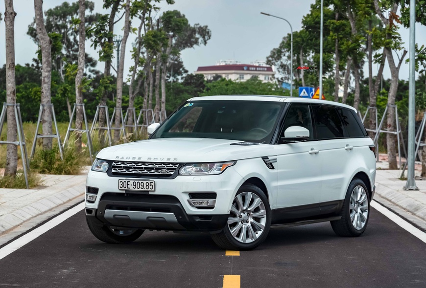 Đây là chiếc xe dành cho đại gia Việt thích Range Rover nhưng lại chỉ đủ tiền tậu Mercedes-Benz GLC - Ảnh 2. Đây là chiếc xe dành cho đại gia Việt thích Range Rover nhưng lại chỉ đủ tiền tậu Mercedes-Benz GLC - Ảnh 2.