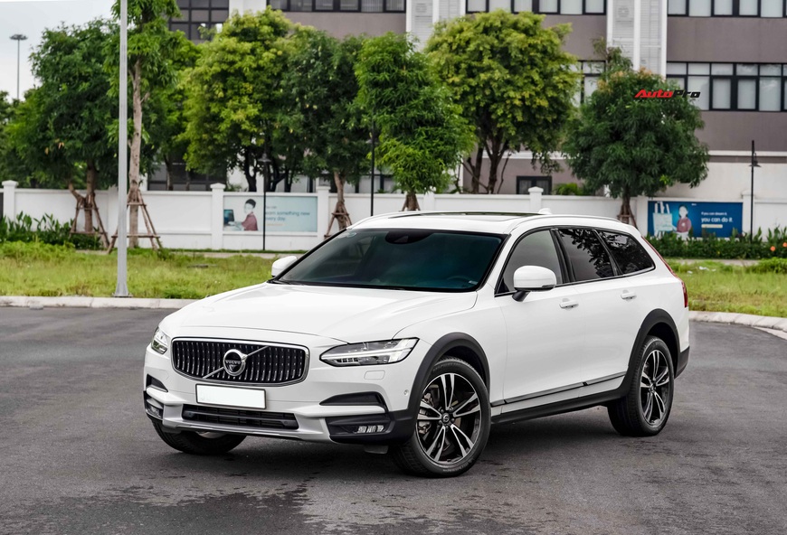Hàng hiếm Volvo V90 Cross Country bán lại rẻ hơn mua mới 800 triệu, mức ODO đáng kinh ngạc sau 2 năm - Ảnh 7. Hàng hiếm Volvo V90 Cross Country bán lại rẻ hơn mua mới 800 triệu, mức ODO đáng kinh ngạc sau 2 năm - Ảnh 7.