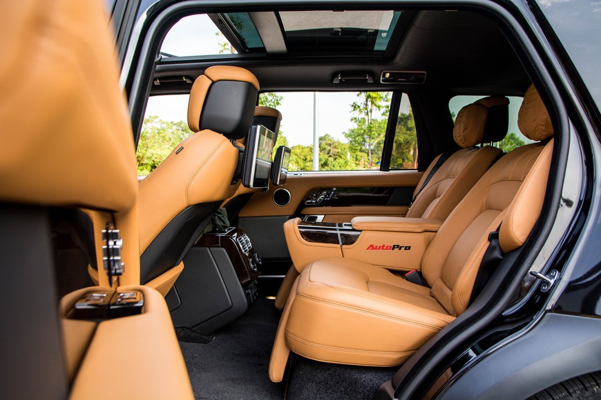 Ngủ quên trên Range Rover Autobiography LWB - ‘Căn hộ di động’ hạng sang giá hơn 11 tỷ đồng - Ảnh 3.