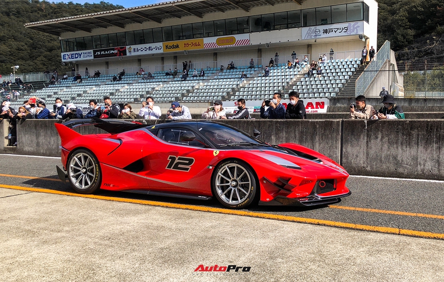Dàn siêu xe hàng hiếm tụ họp tại Nhật Bản: Giá trị ước tính hàng chục triệu USD, Ferrari Monza SP1 giá triệu đô cũng trở nên bình thường - Ảnh 7. Dàn siêu xe hàng hiếm tụ họp tại Nhật Bản: Giá trị ước tính hàng chục triệu USD, Ferrari Monza SP1 giá triệu đô cũng trở nên bình thường - Ảnh 7.
