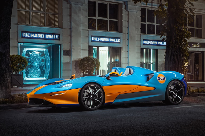 Siêu phẩm không kính McLaren Elva bất ngờ lộ ảnh thả dáng tại Hà Nội, kết thúc hành trình vòng quanh thế giới - Ảnh 4. Siêu phẩm không kính McLaren Elva bất ngờ lộ ảnh thả dáng tại Hà Nội, kết thúc hành trình vòng quanh thế giới - Ảnh 4.
