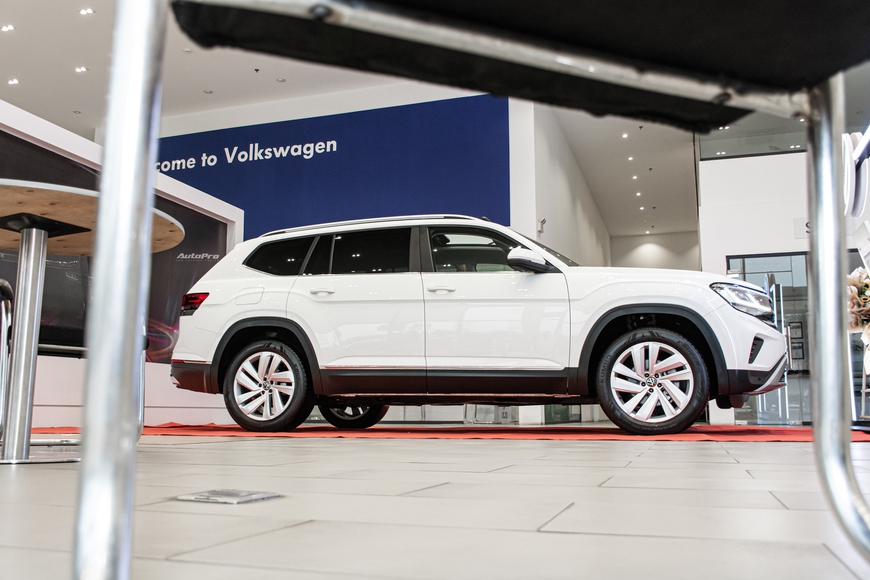 Khám phá Volkswagen Teramont vừa ra mắt Việt Nam: Có cái hay cho fan xe Đức, chống chỉ định tín đồ công nghệ - Ảnh 3. Khám phá Volkswagen Teramont vừa ra mắt Việt Nam: Có cái hay cho fan xe Đức, chống chỉ định tín đồ công nghệ - Ảnh 3.