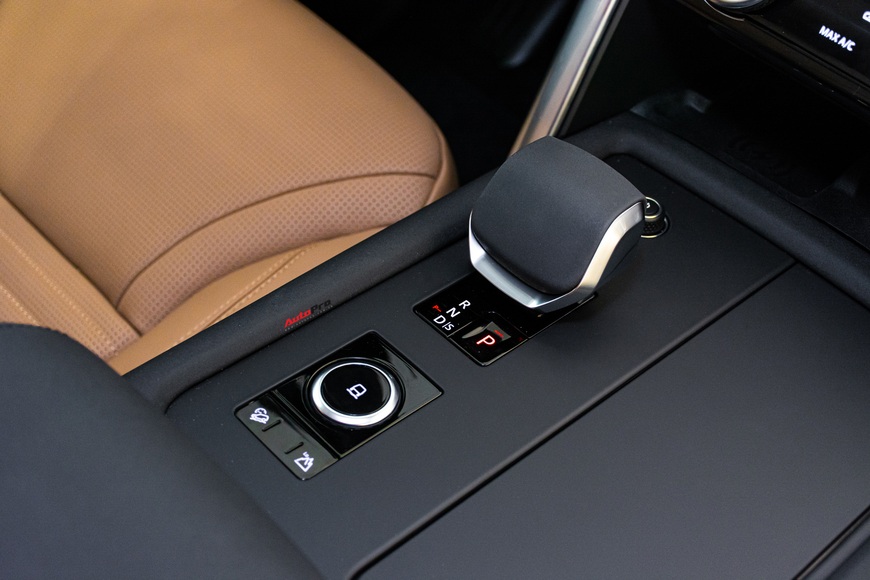 Khám phá Land Rover Discovery 2021 giá hơn 5 tỷ đồng: Có ghế sân vận động khác lạ - Ảnh 11. Khám phá Land Rover Discovery 2021 giá hơn 5 tỷ đồng: Có ghế sân vận động khác lạ - Ảnh 11.