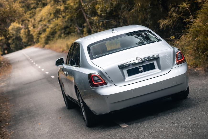 2019 RollsRoyce Ghost Review Pricing and Specs