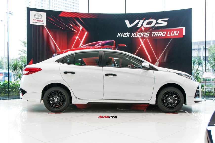 Hơn 50 triệu, Toyota Vios GR-S không chỉ khác Vios G ở ngoại hình mà còn 6 thứ mới lạ ít ai biết - Ảnh 3.