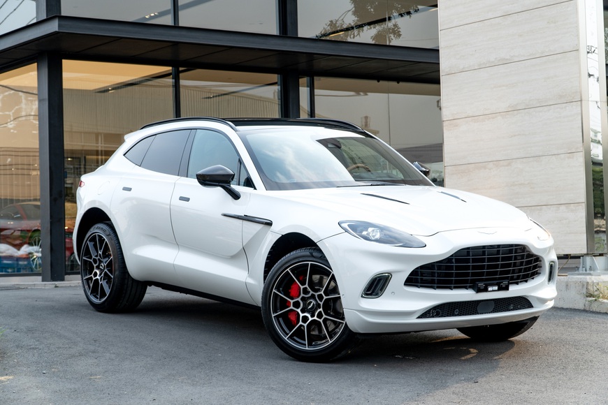 Aston Martin DBX lần đầu lộ diện full ảnh tại Việt Nam: Thêm lựa chọn cho đại gia chán Lamborghini Urus, Bentley Bentayga - Ảnh 6.