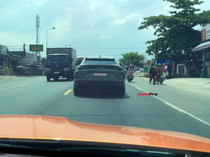 Tổng kết VietRally ngày đầu: Gần 50 siêu xe và xe thể thao vượt 200km đến Mũi Né, Pagani Huayra được chở trên xe chuyên dụng - Ảnh 6. Tổng kết VietRally ngày đầu: Gần 50 siêu xe và xe thể thao vượt 200km đến Mũi Né, Pagani Huayra được chở trên xe chuyên dụng - Ảnh 6.