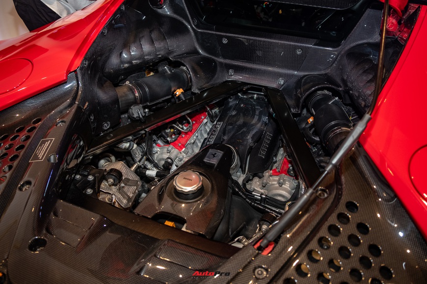 Ferrari SF90 Stradale chính hãng đầu tiên về Việt Nam: Giá trên 30 tỷ đồng, không phải xe của Cường Đô La - Ảnh 10. Ferrari SF90 Stradale chính hãng đầu tiên về Việt Nam: Giá trên 30 tỷ đồng, không phải xe của Cường Đô La - Ảnh 10.
