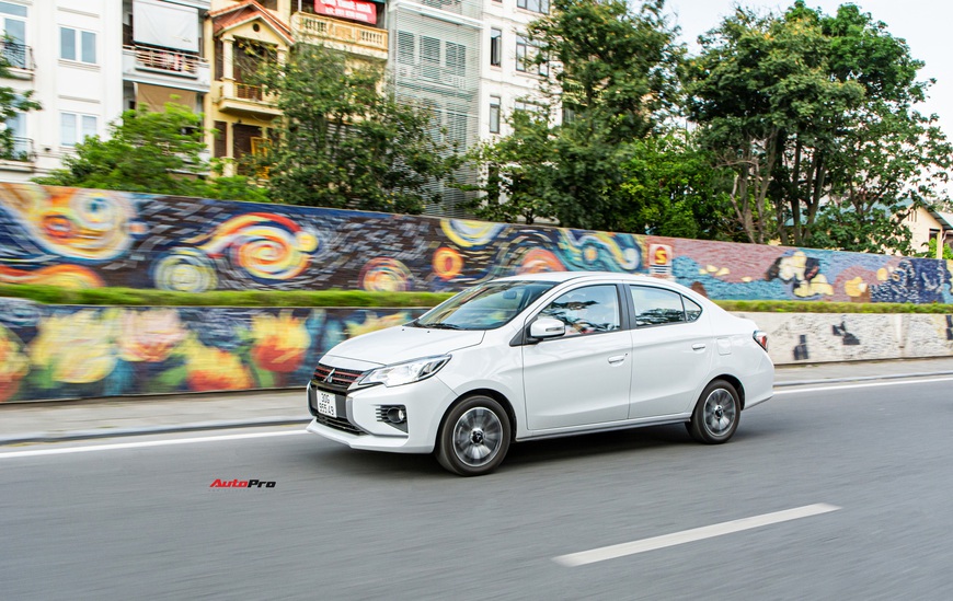 Đánh giá Mitsubishi Attrage 2021: Option thực dụng, máy 1.2L hợp đi phố - Ảnh 8.