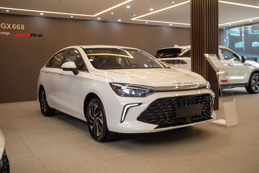Chi tiết Beijing U5 Plus Luxury vừa bán tại Việt Nam: Full option giá dưới 500 triệu đồng, cùng phân khúc Hyundai Elantra, rẻ hơn Accent - Ảnh 9.