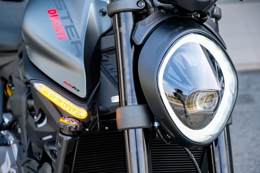 Ducati Monster 2022 đầu tiên về Việt Nam, giá từ 439 triệu đồng - Ảnh 12.