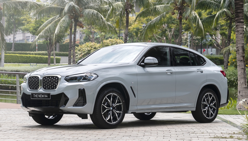 Ảnh thực tế BMW X4 2022 vừa về Việt Nam: Giá 3,279 tỷ, thêm trang bị khủng, còn điểm thua GLC Coupe dù đắt hơn 200 triệu đồng - Ảnh 3. Ảnh thực tế BMW X4 2022 vừa về Việt Nam: Giá 3,279 tỷ, thêm trang bị khủng, còn điểm thua GLC Coupe dù đắt hơn 200 triệu đồng - Ảnh 3.