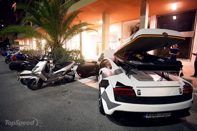 Đi trượt tuyết cùng Lamborghini Gallardo LP540