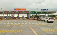 Bộ Công an nêu rõ các trường hợp lùi xe trên cao tốc sẽ không bị phạt nguội