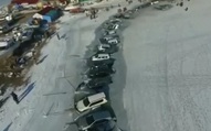 Vui thôi đừng vui quá: Thi tổ chức câu cá làm gì để rồi phải câu cả gần 40 xe vì... đỗ không suy tính