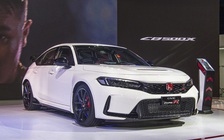  Loạt xe phổ thông giá xe sang tại VMS: Định vị ngang BMW, Mercedes