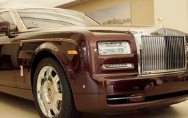 Giải mã 6 chi tiết giúp Rolls-Royce “đội giá” lên gấp nhiều lần: Sẵn sàng nghiền kim cương để chiều lòng khách, bức tượng giá bằng cả chiếc xe vẫn “đắt như tôm tươi”