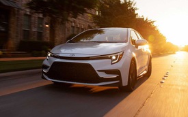 Xe bán chạy nhất thế giới Toyota Corolla nâng cấp nhẹ, giảm giá bản hybrid