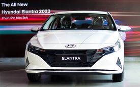 Chi tiết Hyundai Elantra 2023 thế hệ hoàn toàn mới tại đại lý