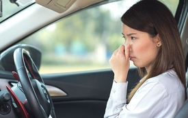 Những loại mùi cực khó chịu trên xe ô tô, tiềm ẩn nhiều nguy cơ mà chị em thường bỏ qua